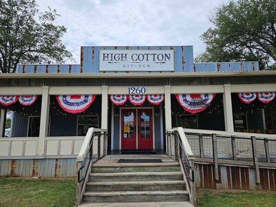 🍽️ High Cotton Kitchen: Comfort Food & Southern Charm in Paris, Texas 🌟